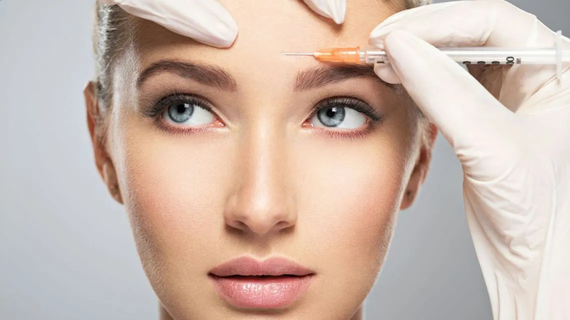 La Sutil Elegancia del Botox en la Frente: Un Toque de Serenidad